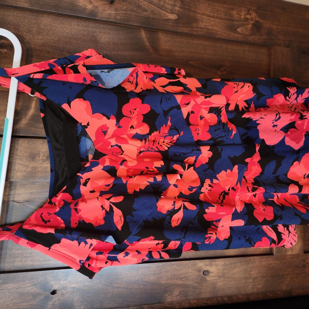 Floral Tankini Top - Black and Red
